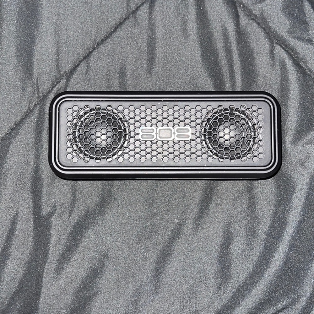 808 HEX bluetooth speaker